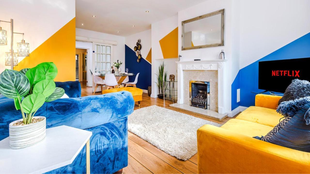 Newhall Road - 4 Bedroom Chester Home - Parking Wervin Buitenkant foto